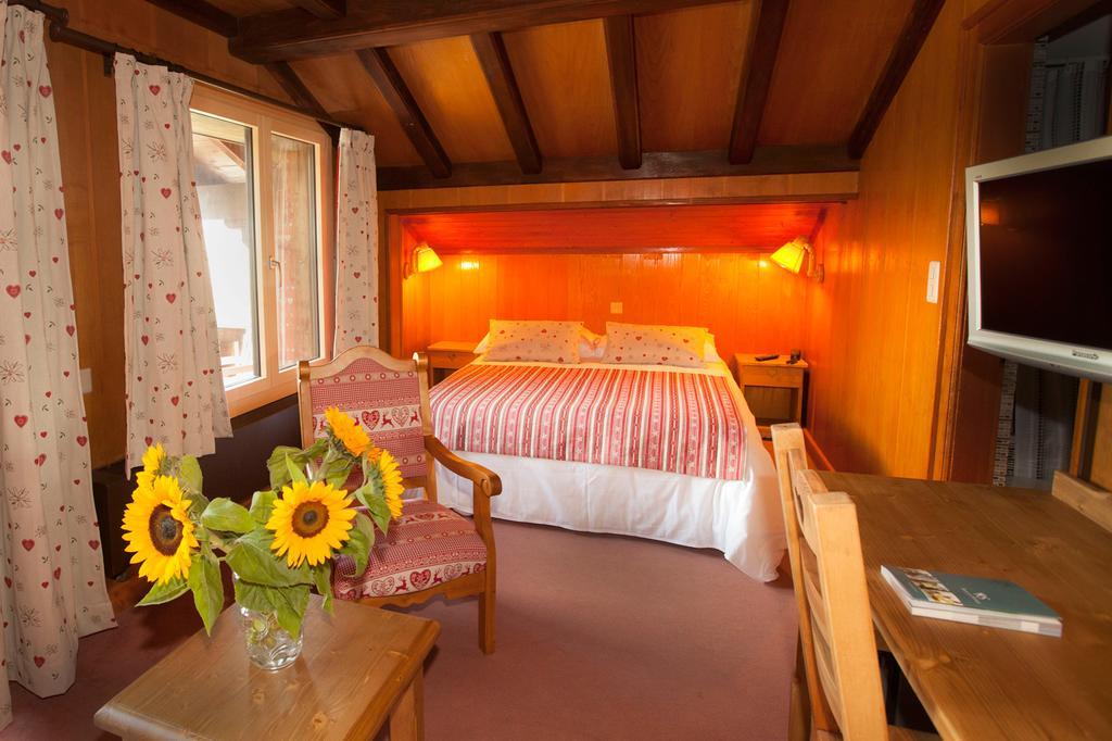 Hotel Aux Mille Etoiles Salvan المظهر الخارجي الصورة