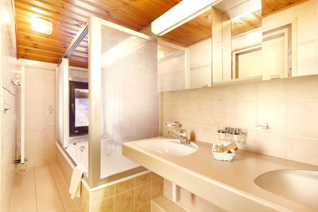 Hotel Aux Mille Etoiles Salvan المظهر الخارجي الصورة